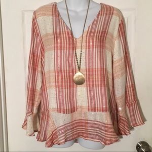 Versona En Créme V-Neck Pheasant sequin Ruffle Top